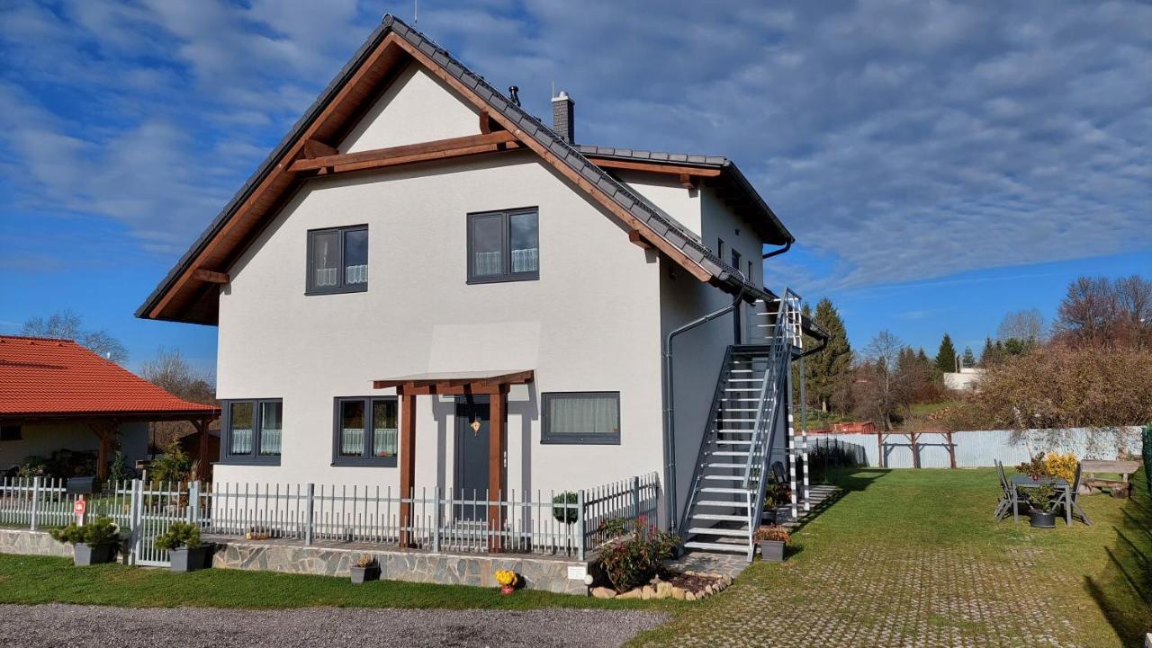 Apartmany Kohoutek A Slepicka V Novohradskych Horach Nove Hrady  Luaran gambar