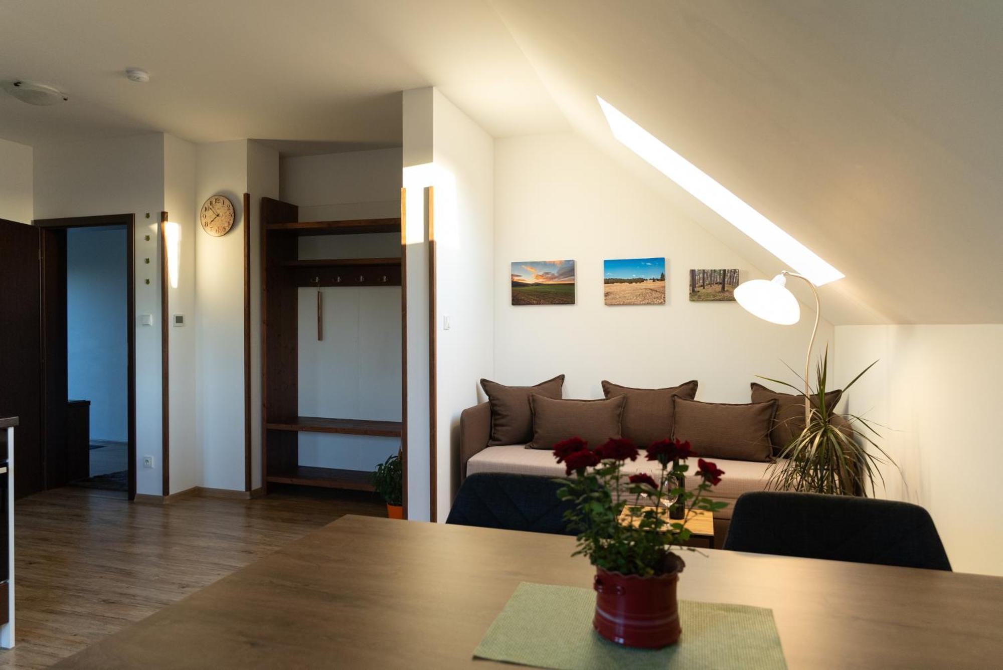 Apartmany Kohoutek A Slepicka V Novohradskych Horach Nove Hrady  Luaran gambar
